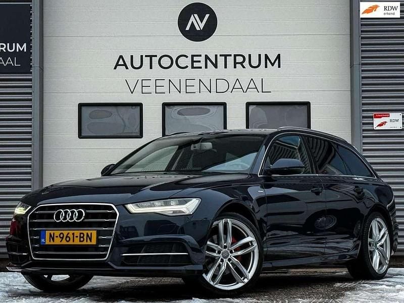 Blauw (metallic) Occasion 2017 Audi A6 S-Line Stationwagen | € 21.950 (Goede deal) - Afbeelding 1/4