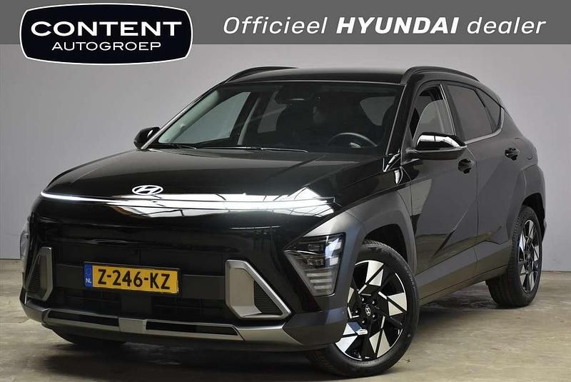 Zwart metallic Gebruikt 2024 Hyundai Kona Premium SUV | € 33.440 (Duur) - Afbeelding 1/4
