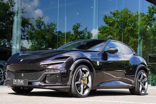Zwart Gebruikt 2024 Ferrari Purosangue SUV | € 758.888 - Afbeelding 1/4