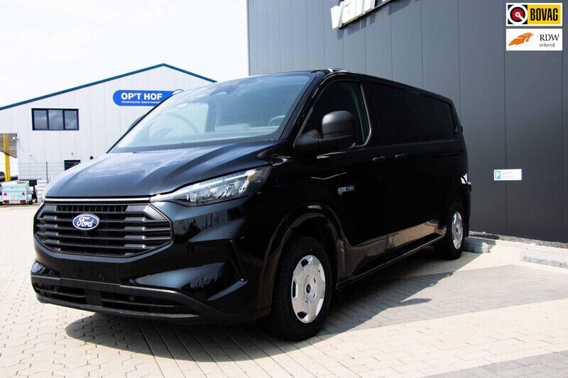 Zwart Nieuw 2024 Ford Transit Custom Trend Van | € 33.950 (Goede deal) - Afbeelding 1/4
