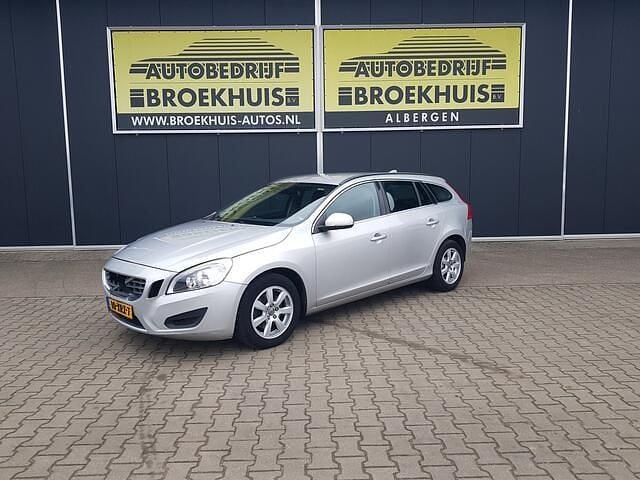 Occasion Volvo V60 Momentum 165 PK (121 kW) 2011 Grijs (metallic) Stationwagen