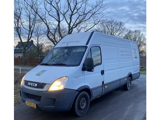 Wit Occasion 2011 Iveco Daily Van | € 3.600 (Eerlijke prijs) - Afbeelding 1/4