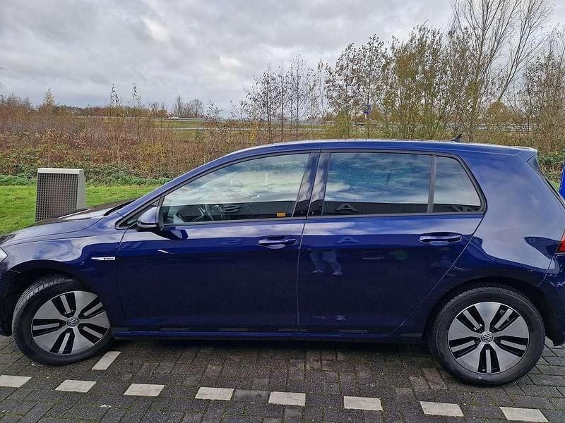 Blauw Occasion 2019 VW e-Golf Hatchback | € 11.000 (Goede deal) - Afbeelding 1/4