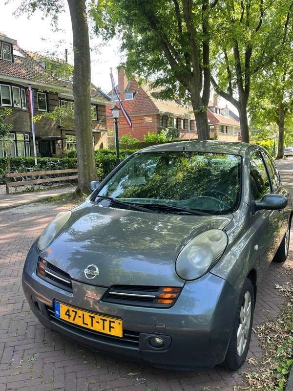 Grijs Gebruikt 2003 Nissan Micra Tekna Hatchback | € 1.200 (Eerlijke prijs) - Afbeelding 1/4