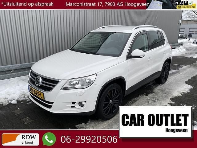 Wit Occasion 2010 VW Tiguan Sport SUV | € 5.450 (Goede deal) - Afbeelding 1/4
