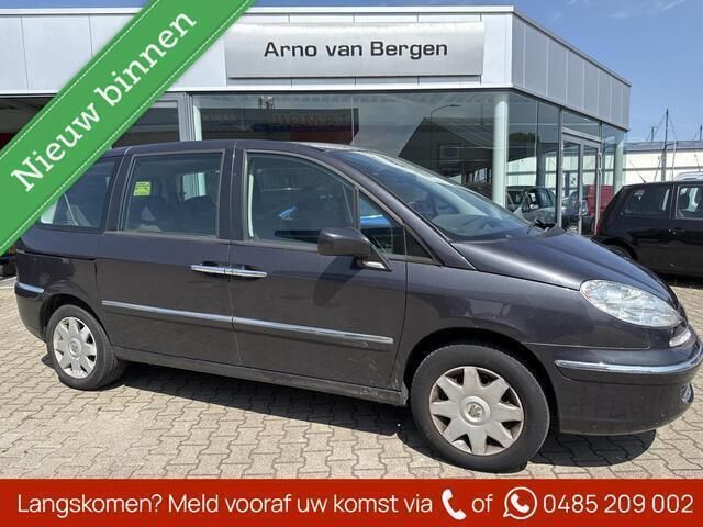 Grijs Gebruikt 2009 Peugeot 807 MPV | € 6.499 - Afbeelding 1/4