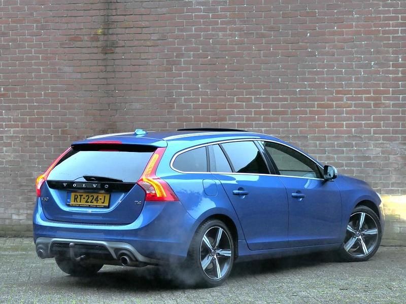 Occasion Volvo V60 191 PK (140 kW) 2018 Blauw Stationwagen
