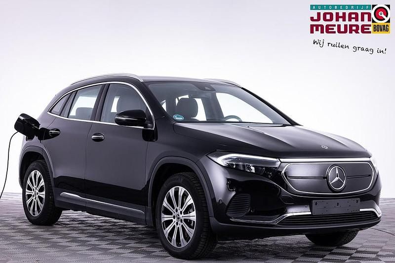 Zwart Occasion 2024 Mercedes EQA250+ Electric Art SUV | € 36.900 - Afbeelding 1/4