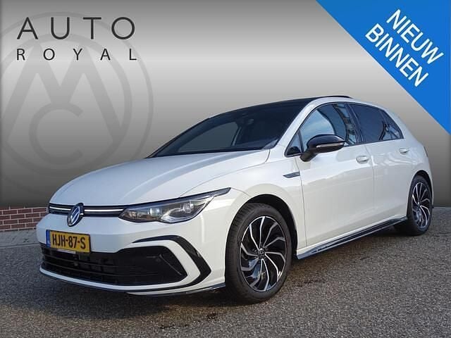 Wit Gebruikt 2024 VW Golf VIII Sport Hatchback | € 31.995 (Eerlijke prijs) - Afbeelding 1/4