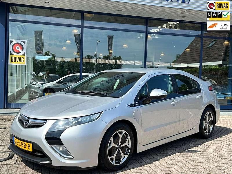 Grijs, metallic lak Gebruikt 2012 Opel Ampera Hatchback | € 8.649 (Iets duurder) - Afbeelding 1/4