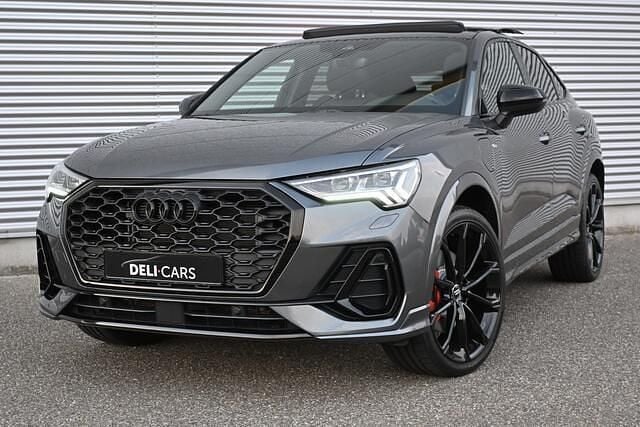Grijs Gebruikt 2022 Audi Q3 Sportback S-Line SUV | € 48.750 (Duur) - Afbeelding 1/4