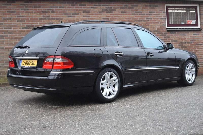 Occasion Mercedes E200 Avantgarde 184 PK (135 kW) 2007 Zwart Stationwagen