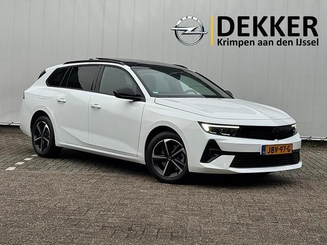 Wit Gebruikt 2024 Opel Astra Stationwagen | € 28.950 (Goede deal) - Afbeelding 1/4