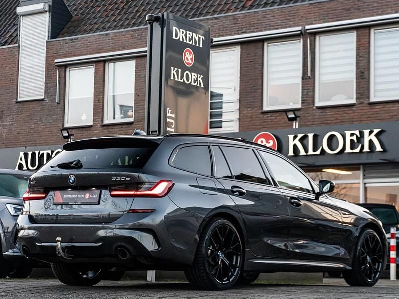 Occasion BMW 330 Executive 184 PK (135 kW) 2021 Grijs Stationwagen