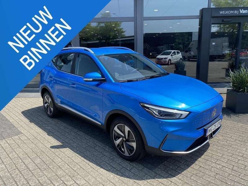 Nieuw 2025 MG ZS Comfort Sedan | € 30.300 (Iets duurder) - Afbeelding 1/3