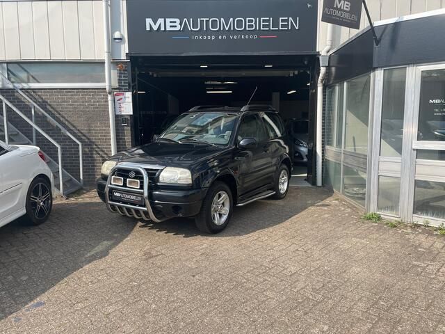 Zwart, metallic lak Gebruikt 2002 Suzuki Grand Vitara SUV | € 3.499 (Super prijs) - Afbeelding 1/4