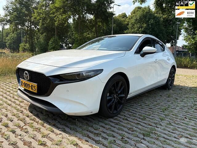 Wit Gebruikt 2021 Mazda 3 Luxury Hatchback | € 16.500 (Duur) - Afbeelding 1/4