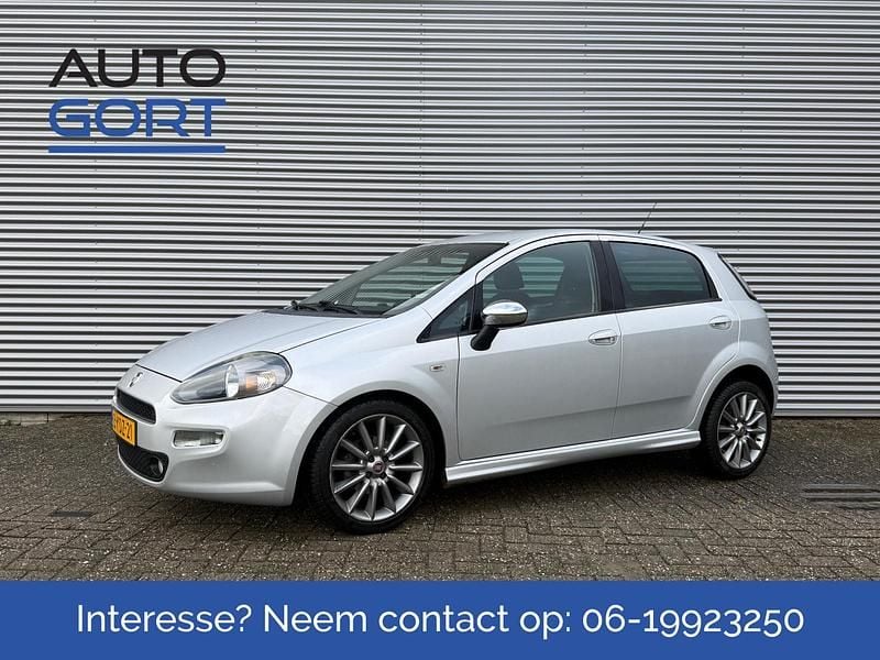 Grijs Gebruikt 2013 Fiat Punto Sport Hatchback | € 4.900 (Eerlijke prijs) - Afbeelding 1/4