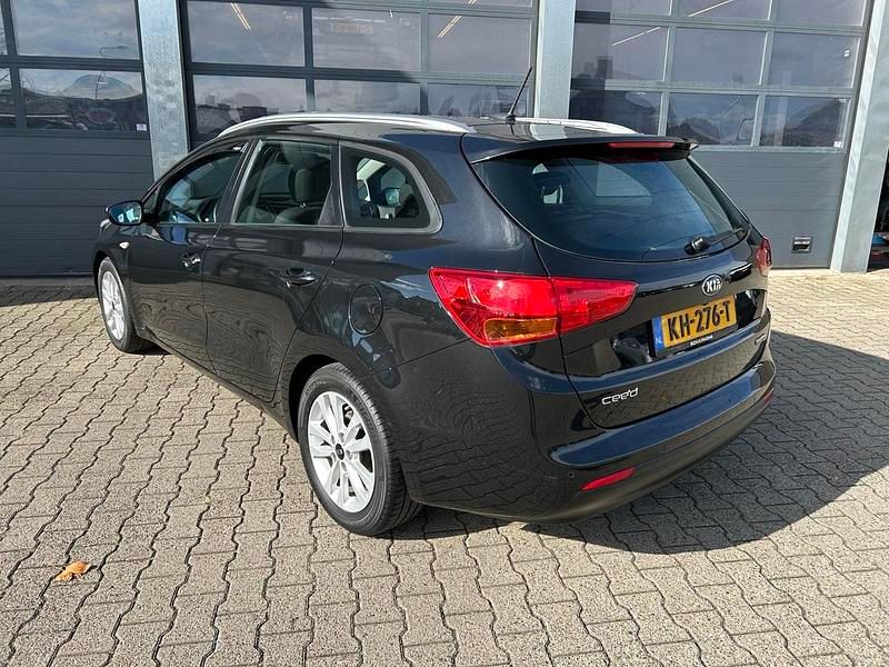 Occasion Kia Ceed First Edition 2016 Zwart Hatchback