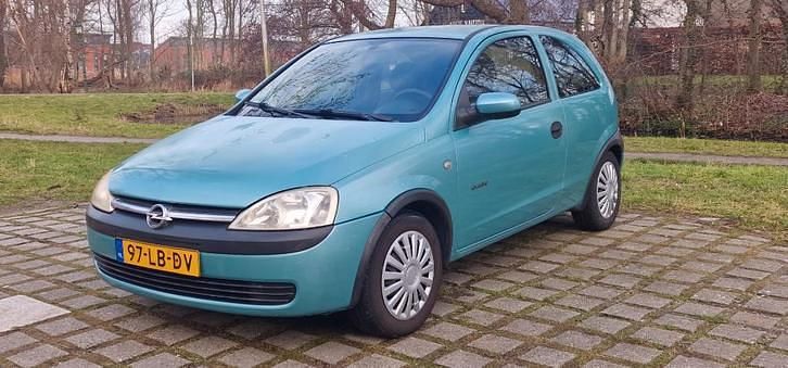 Occasion 2002 Opel Corsa Hatchback | € 950 (Eerlijke prijs) - Afbeelding 1/4