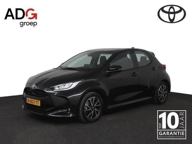 Zwart Gebruikt 2022 Toyota Yaris Hatchback | € 22.450 (Eerlijke prijs) - Afbeelding 1/4