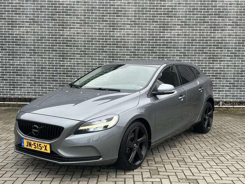 Occasion Volvo V40 Momentum 194 PK (142 kW) 2016 Grijs