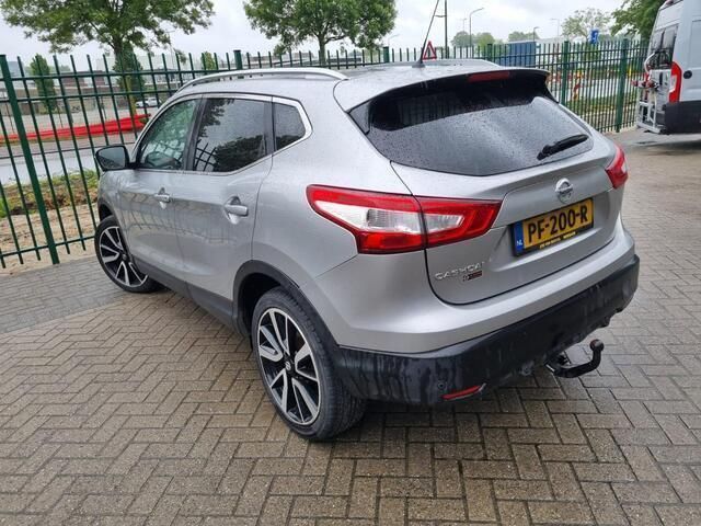 Grijs Gebruikt 2017 Nissan Qashqai Tekna SUV | € 17.500 (Eerlijke prijs) - Afbeelding 1/3