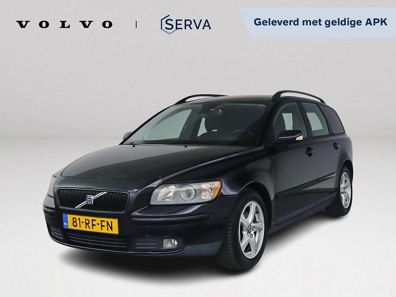 Zwart (metallic) Gebruikt 2005 Volvo V50 Momentum Stationwagen | € 2.450 (Eerlijke prijs) - Afbeelding 1/4