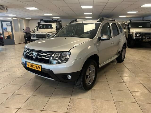 Grijs Gebruikt 2014 Dacia Duster Prestige SUV | € 9.450 (Eerlijke prijs) - Afbeelding 1/4