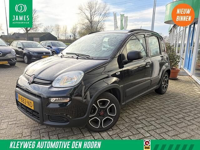 Zwart Gebruikt 2022 Fiat Panda City Life Hatchback | € 12.950 (Eerlijke prijs) - Afbeelding 1/4