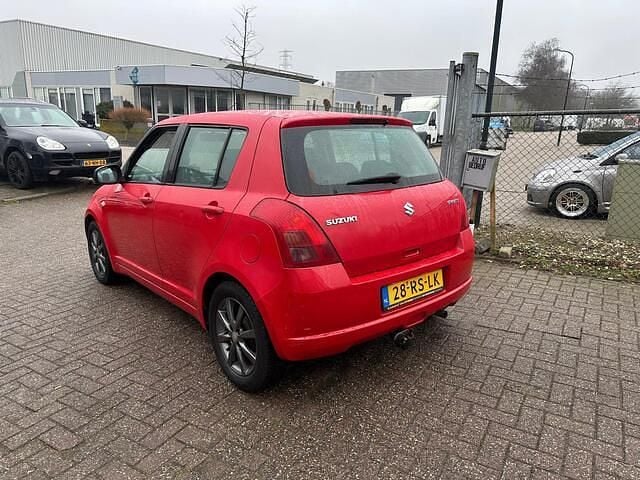 Occasion Suzuki Swift GLS 93 PK (68 kW) 2005 Rood Hatchback
