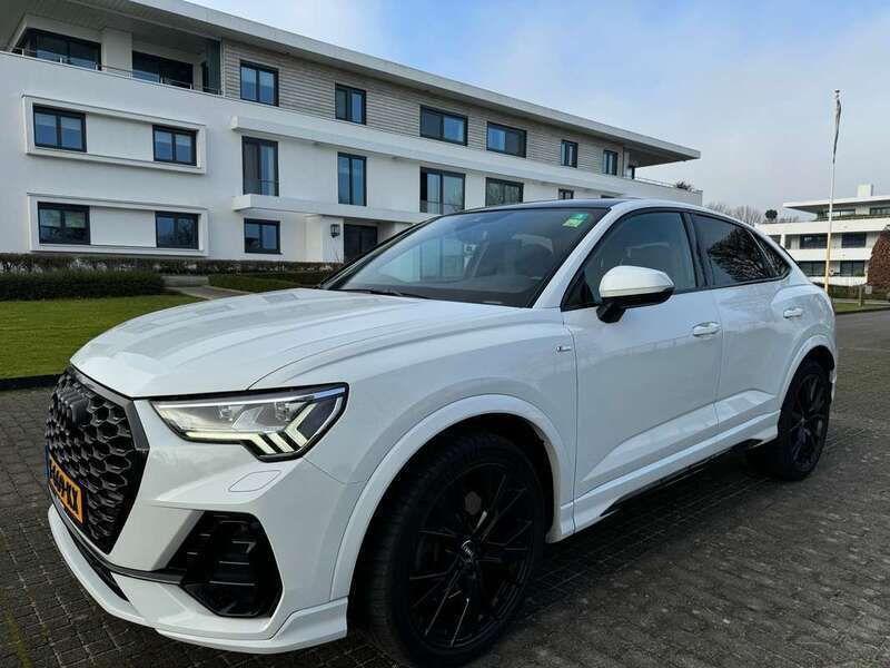 Wit Gebruikt 2020 Audi Q3 Sportback S-Line SUV | € 43.000 (Iets duurder) - Afbeelding 1/4