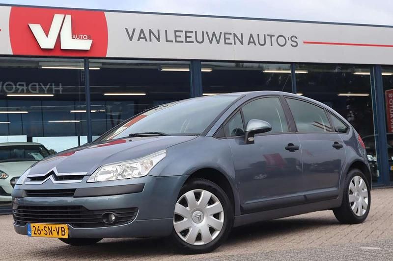 Grijs Gebruikt 2006 Citroën C4 Prestige Hatchback | € 1.748 (Eerlijke prijs) - Afbeelding 1/4