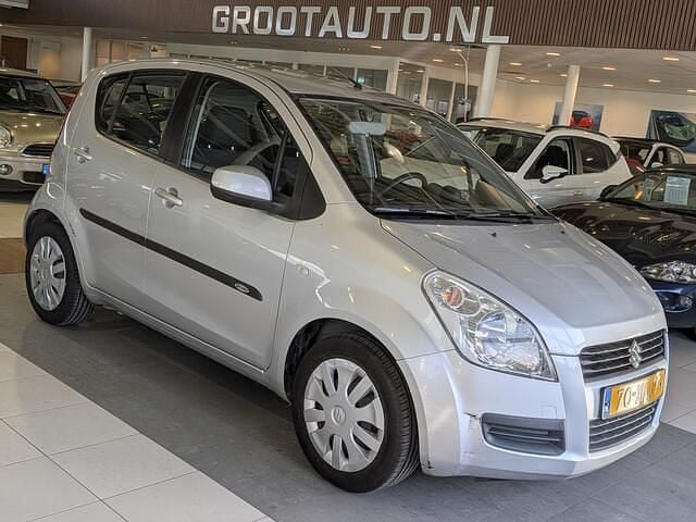 Grijs Occasion 2012 Suzuki Splash Comfort Hatchback | € 3.944 (Super prijs) - Afbeelding 1/4