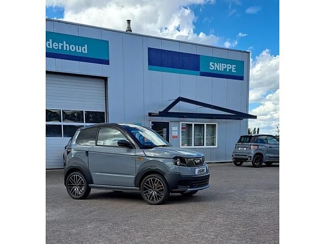 Grijs Occasion 2024 Ligier Myli Hatchback | € 24.490 - Afbeelding 1/4