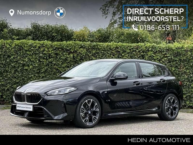 Zwart Gebruikt 2024 BMW 120 Comfort Edition Hatchback | € 38.895 - Afbeelding 1/3