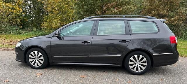 Occasion VW Passat Comfortline 105 PK (77 kW) 2010 Bruin Stationwagen