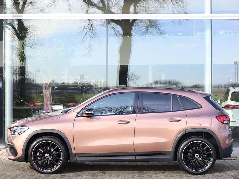 Occasion Mercedes GLA250 AMG line 160 PK (117 kW) 2022 Goud SUV