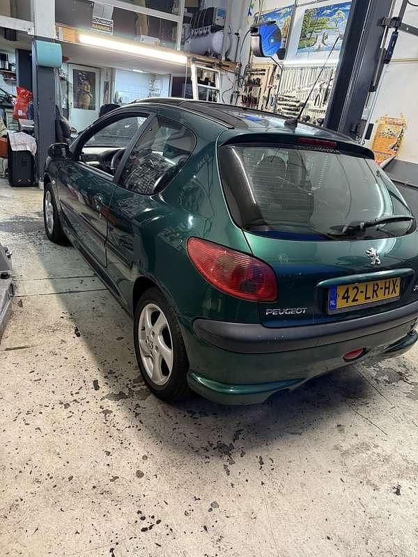 Occasion Peugeot 206 75 PK (55 kW) 2003 Groen Hatchback