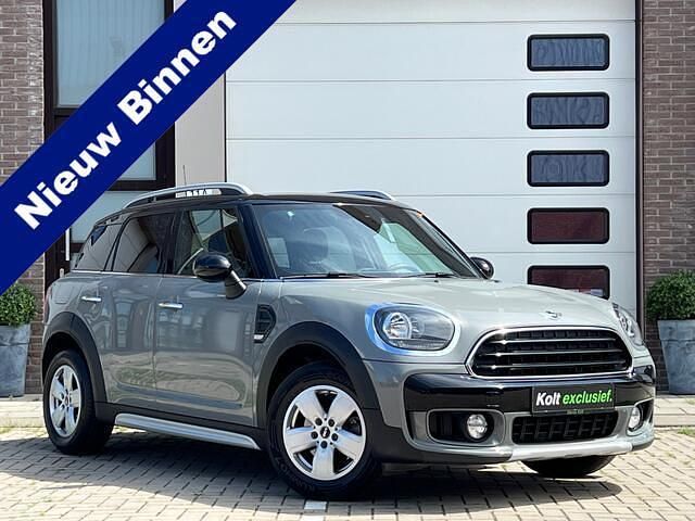 Grijs (metallic) Occasion 2017 Mini Cooper Countryman Chili SUV | € 15.990 (Goede deal) - Afbeelding 1/4