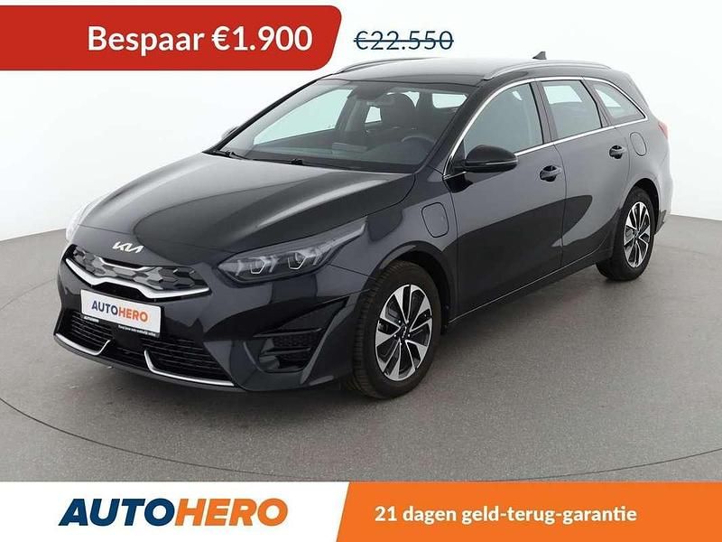 Zwart Gebruikt 2022 Kia Ceed Spirit Hatchback | € 20.849 (Eerlijke prijs) - Afbeelding 1/3