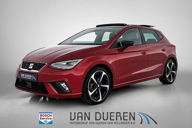 Rood Gebruikt 2023 Seat Ibiza FR Hatchback | € 22.900 (Iets duurder) - Afbeelding 1/4