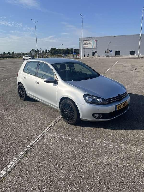 Grijs Occasion 2009 VW Golf V Trendline Stationwagen | € 6.500 (Duur) - Afbeelding 1/4