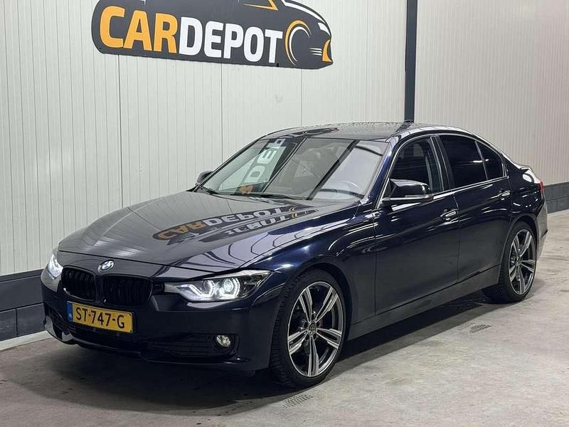 Blauw Gebruikt 2014 BMW 316 Executive Sedan | € 8.999 (Eerlijke prijs) - Afbeelding 1/4