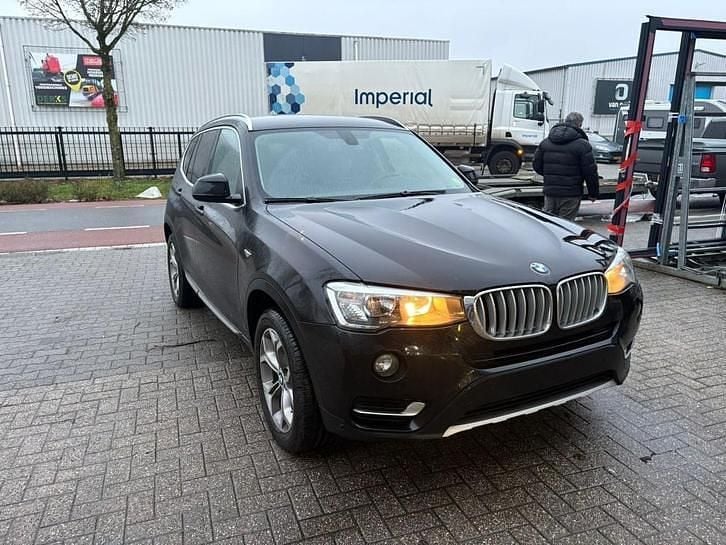 Zwart (metallic) Occasion 2016 BMW X3 xLine SUV | € 10.750 (Super prijs) - Afbeelding 1/4