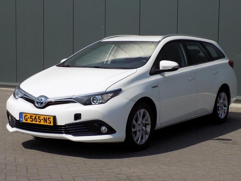 Wit Gebruikt 2016 Toyota Auris Business Edition Hatchback | € 12.250 (Eerlijke prijs) - Afbeelding 1/3