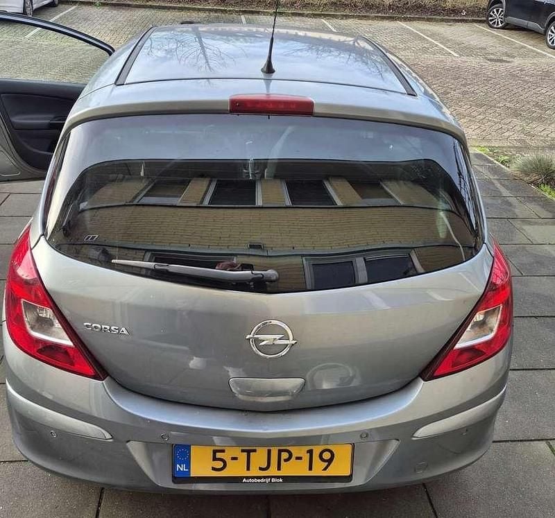 Occasion Opel Corsa Cosmo 101 PK (74 kW) 2014 Grijs Sedan