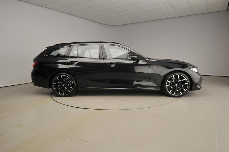 Occasion BMW 320 M Sport 184 PK (135 kW) 2025 Zwart (metallic) Stationwagen