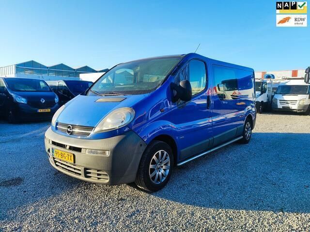 Blauw Gebruikt 2003 Opel Vivaro Van | € 1.650 - Afbeelding 1/4