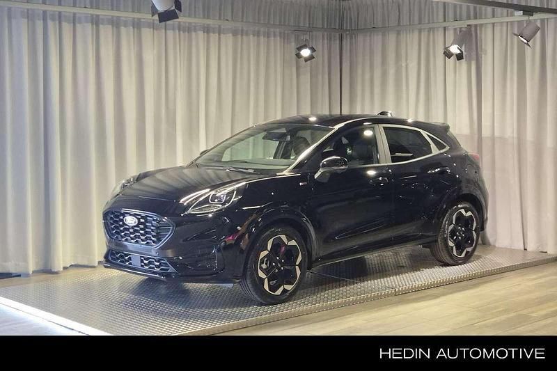 Zwart Nieuw 2025 Ford Puma ST-Line X SUV | € 36.140 (Iets duurder) - Afbeelding 1/4
